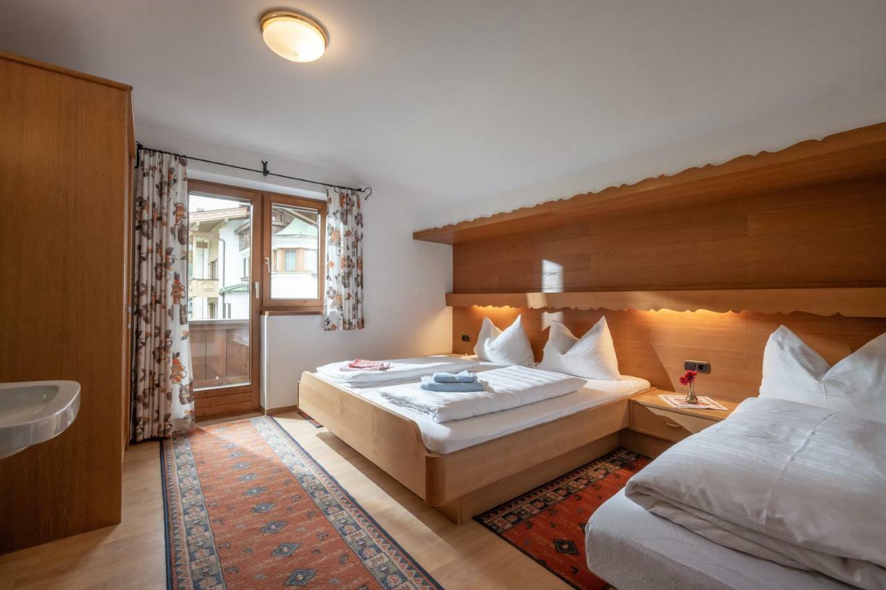 Gastehaus Amor Apartment Mayrhofen Exterior photo